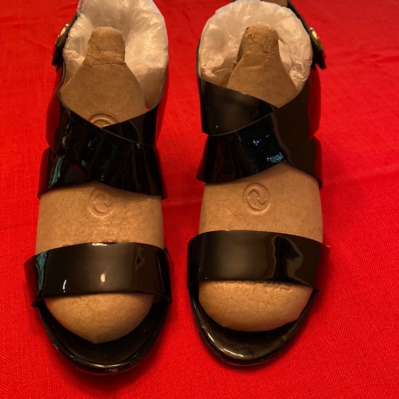 Michael Kors Patent Leather Sandals - Picture 1 of 4